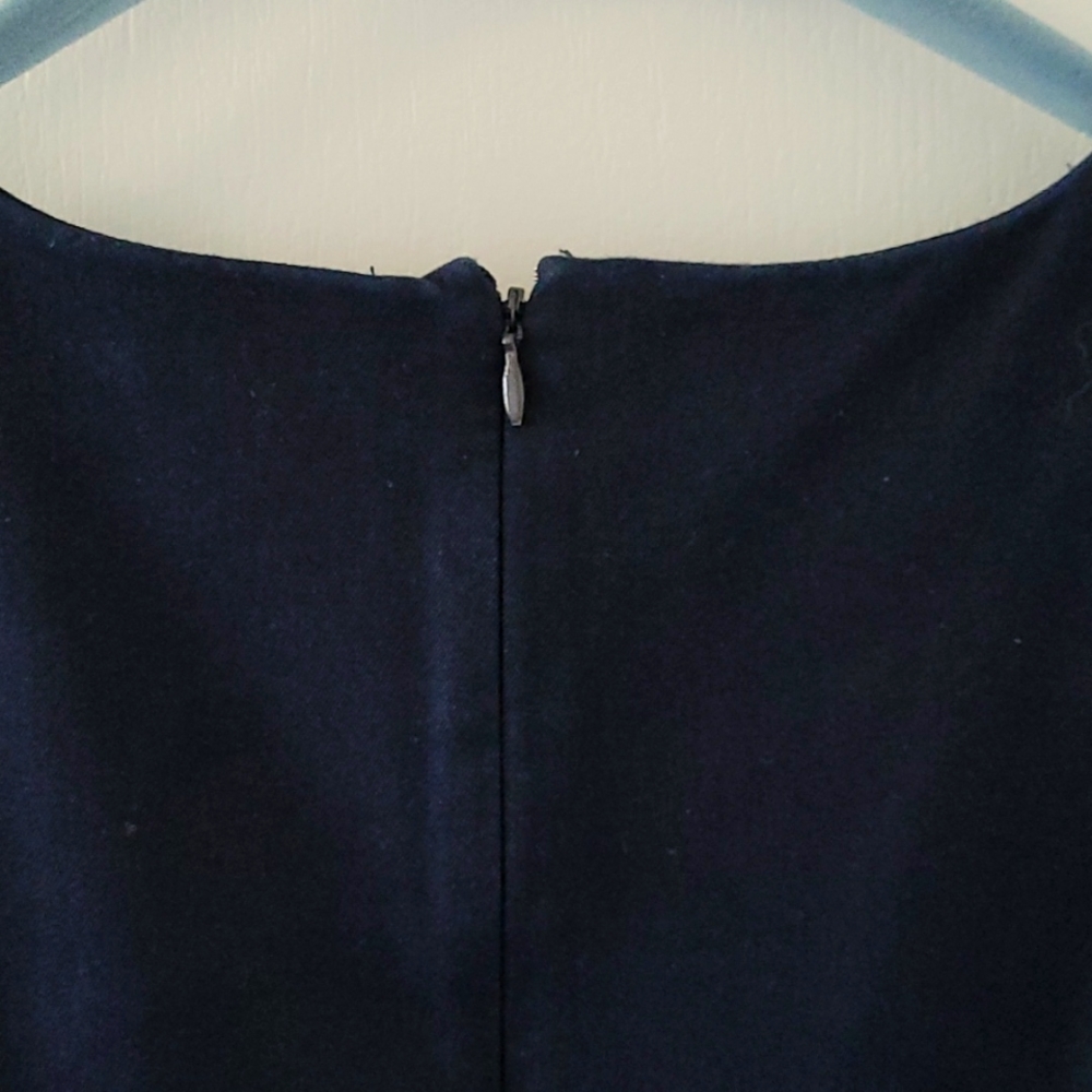 Dress - Picture 4 of 5